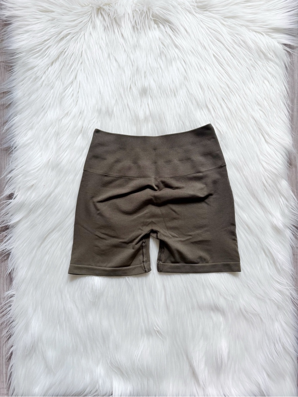 Alphalete Amplify Shorts Mocha